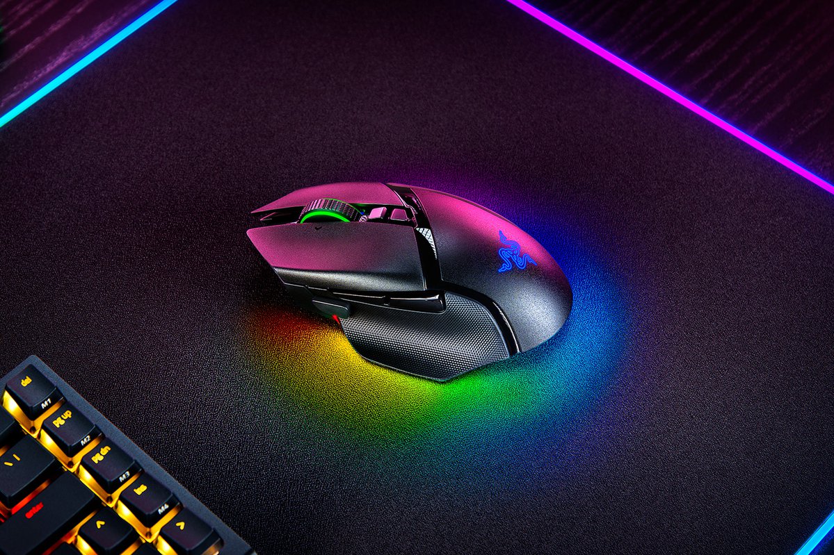 Razer Basilisk V3 Pro Ergonomic Wireless Gaming Mouse RZ01-04620100-R3A1