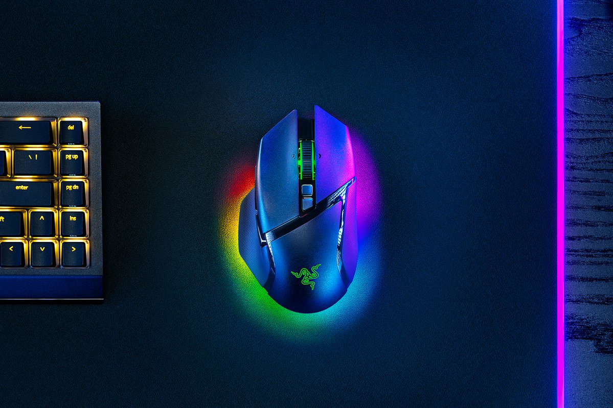 Razer Basilisk V3 Pro Ergonomic Wireless Gaming Mouse RZ01-04620100-R3A1